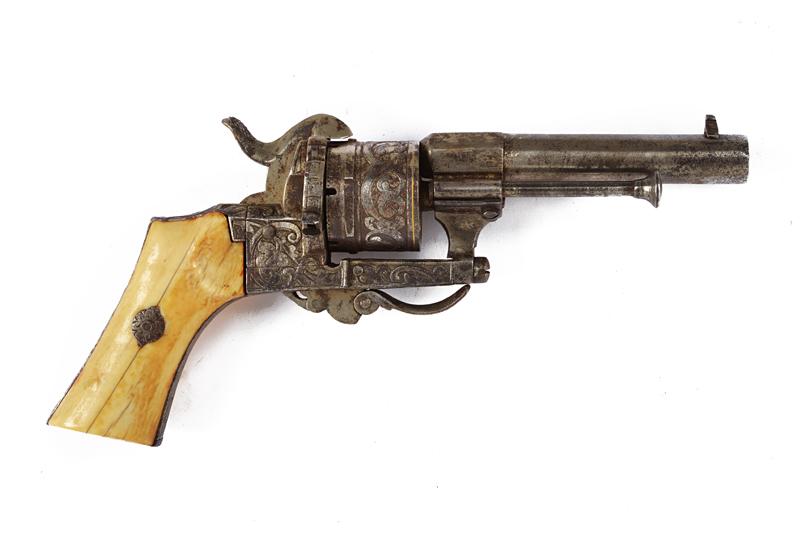 Revolver a spillo