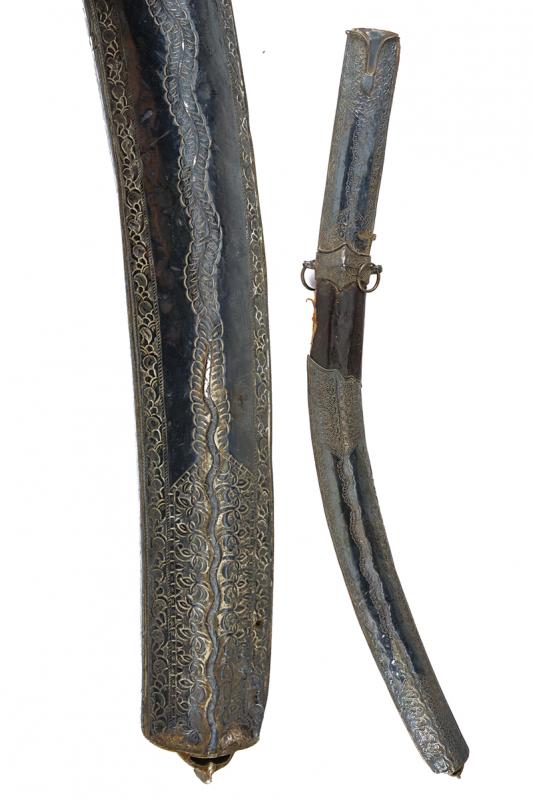 Fodero da shamshir con fornimenti in argento