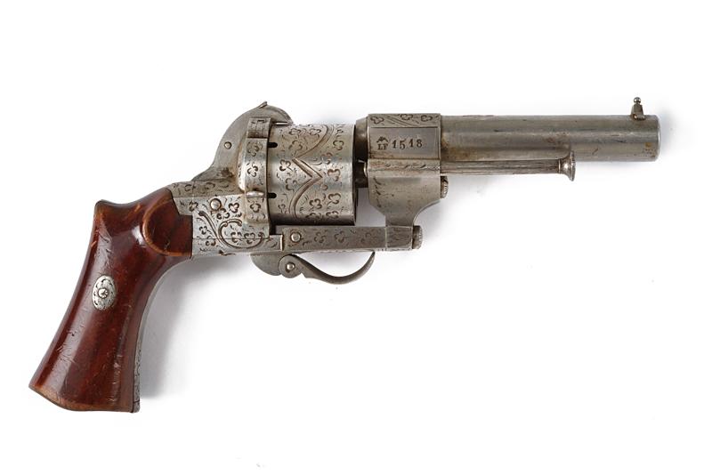 Revolver a spillo