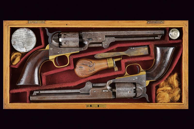 Lotto di due revolver Colt Navy mod. 1851 in cassetta