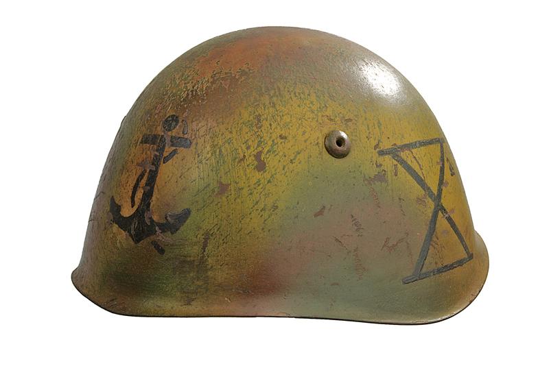 Elmetto Mod. 1933 con fregi della X MAS