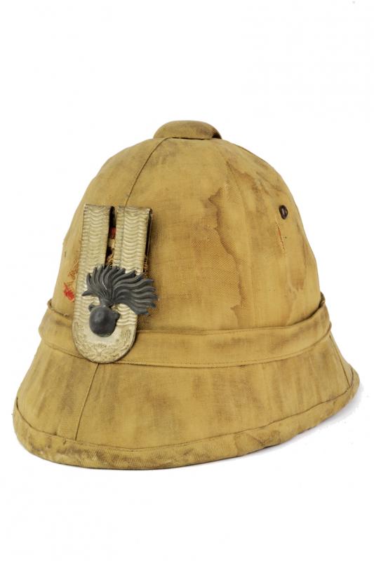 Casco coloniale da carabiniere