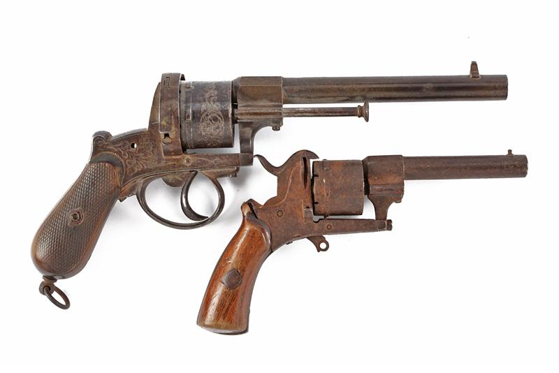 Lotto di due revolver a spillo