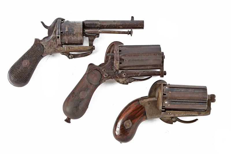 Lotto di tre revolver a spillo