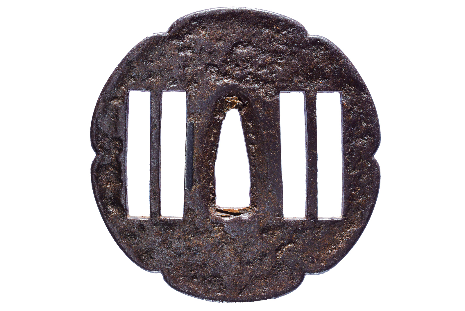 Importante tsuba attribuita alla scuola Saotome