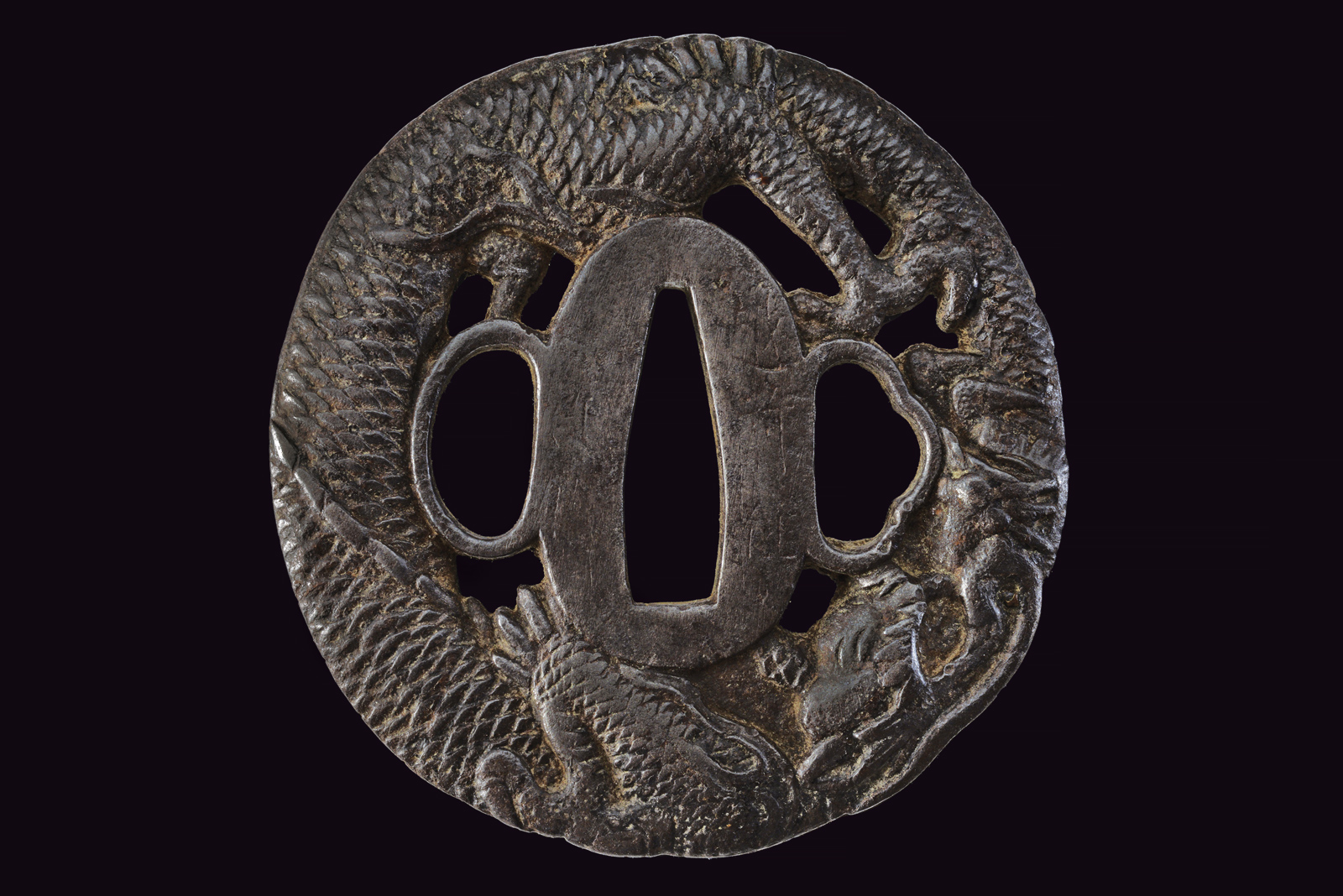 Tsuba firmata Echizen Jyu Kinai Saku