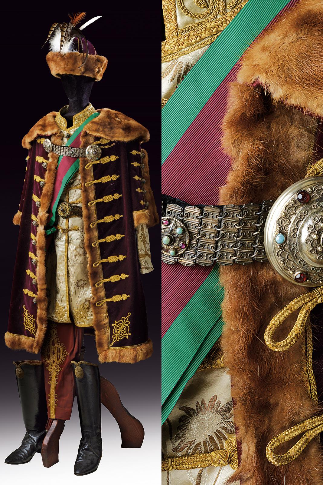 Bellissima uniforme completa da gala di un magnate