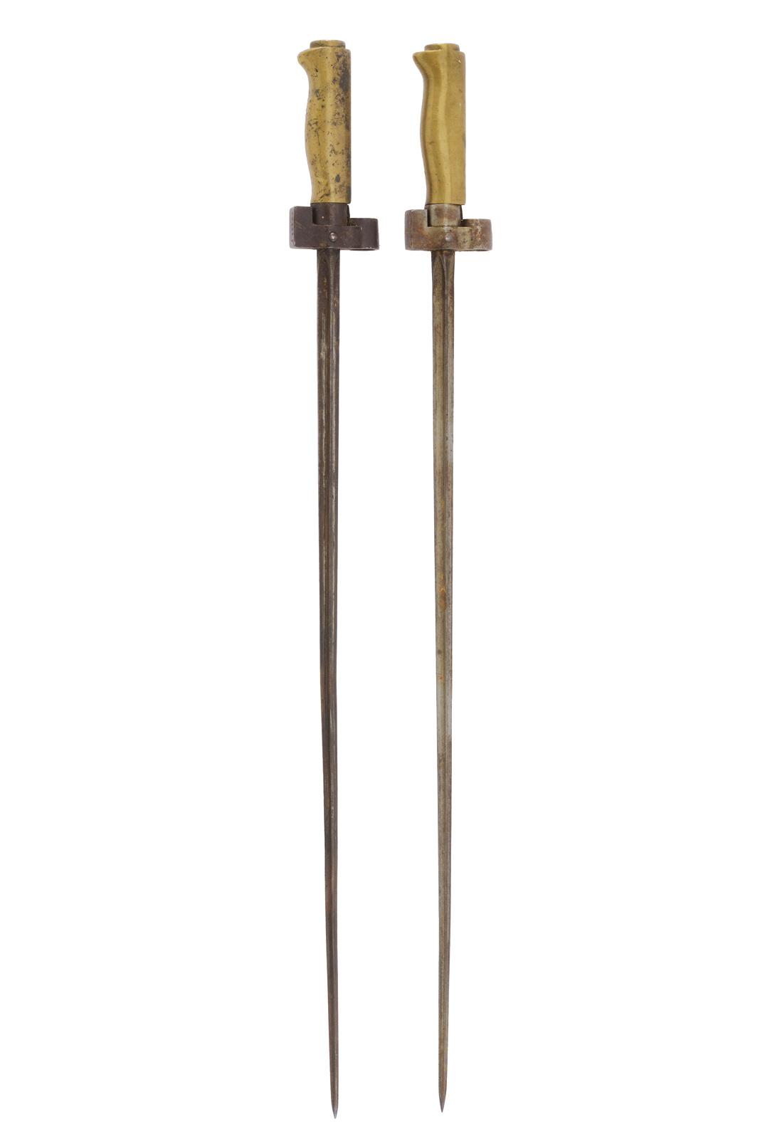 Lotto di 2 baionette Lebel mod. 1886