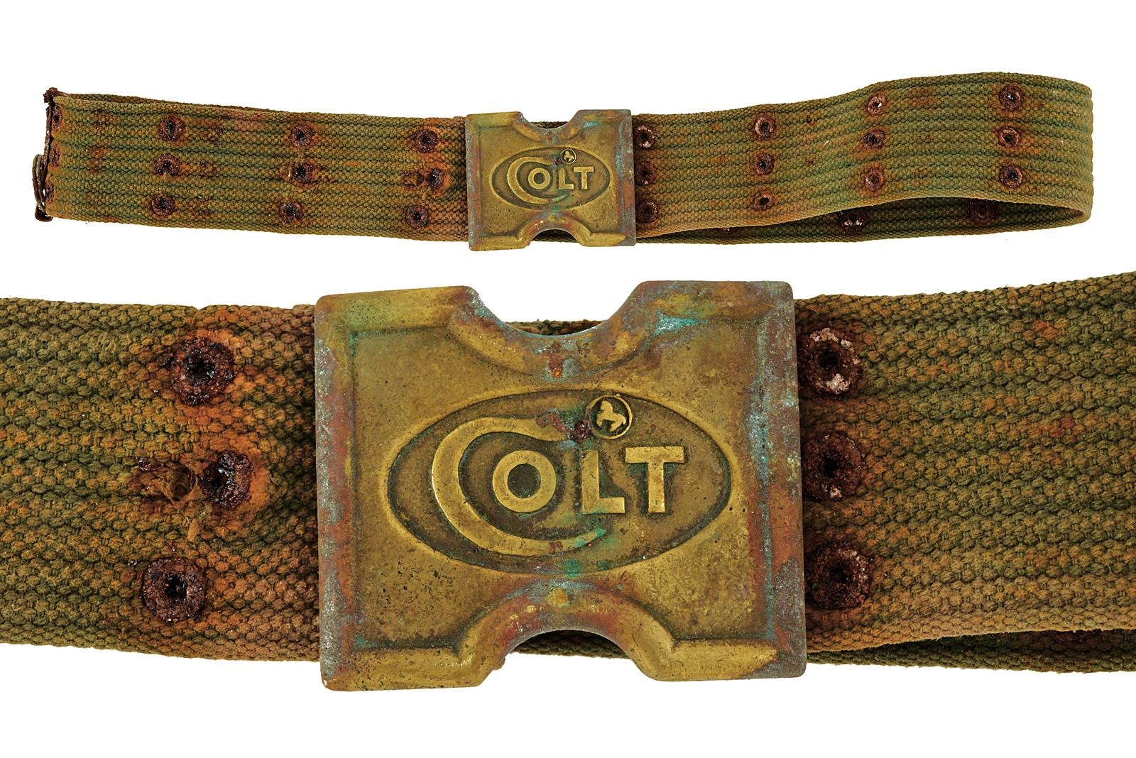 Cinturone con fibbia COLT