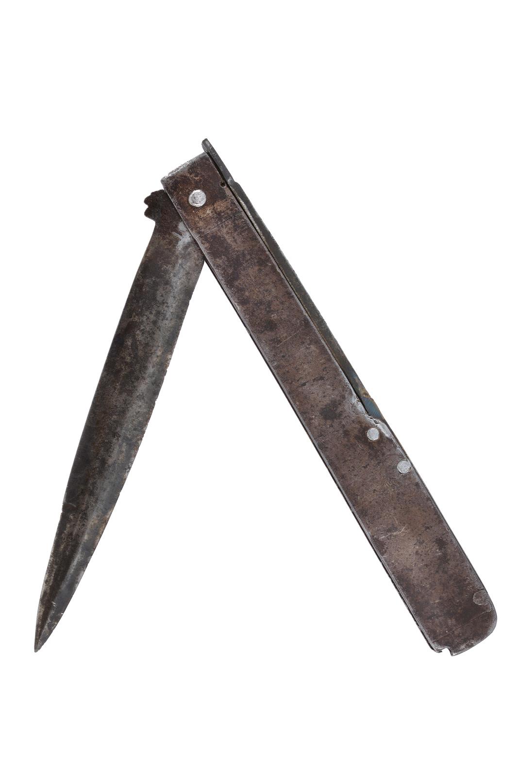 Raro coltello sul tipo della sfarziglia