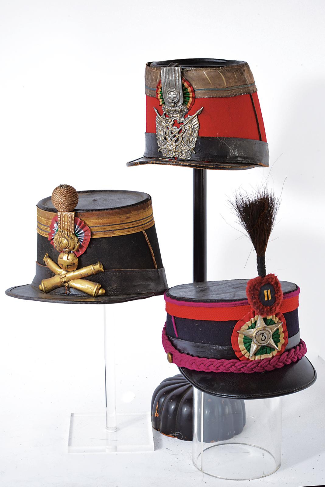 Lotto di tre kepi