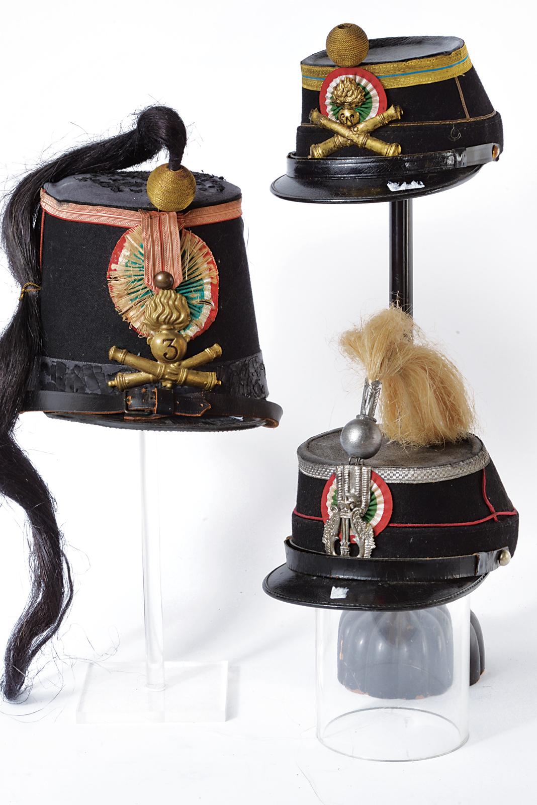 Lotto di tre kepi