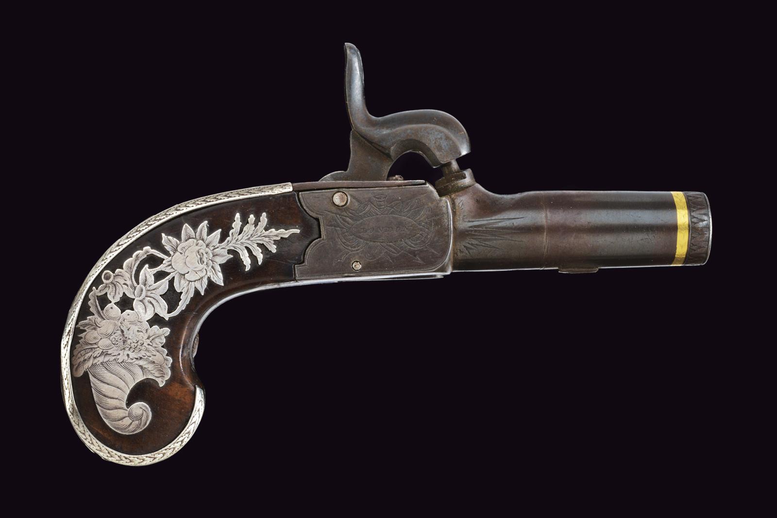 Bello ed elegante mazzagatto a luminello di W. Smith 