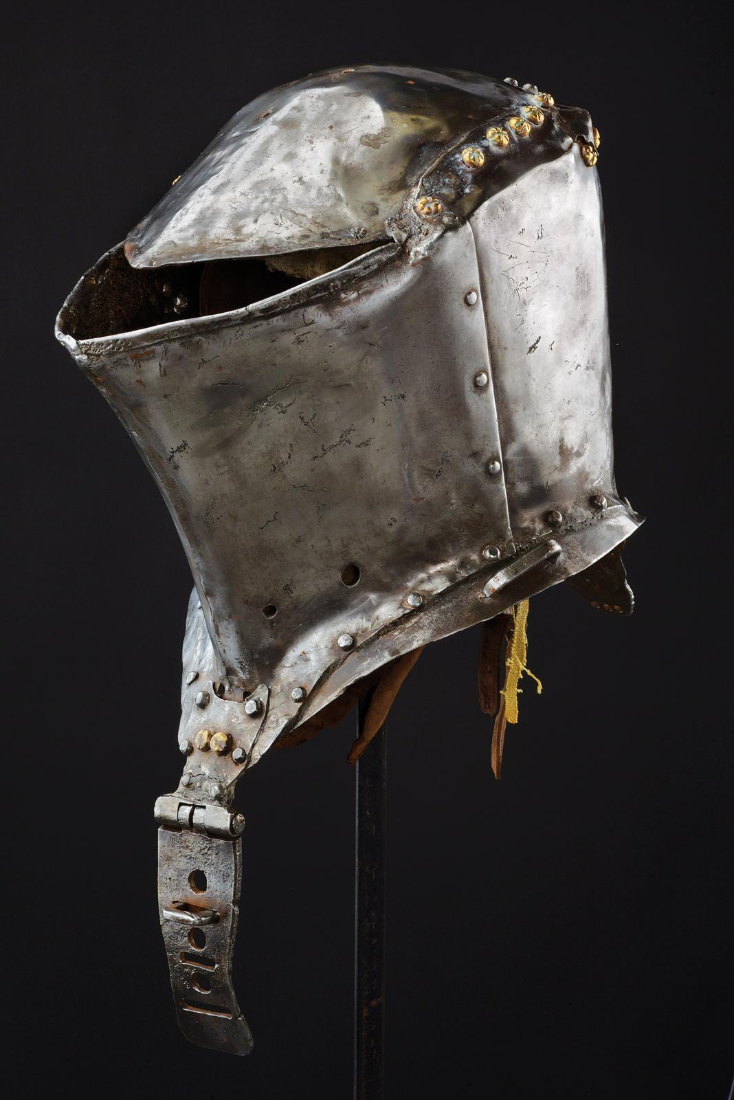 Bocca di rana o "Stechhelm"