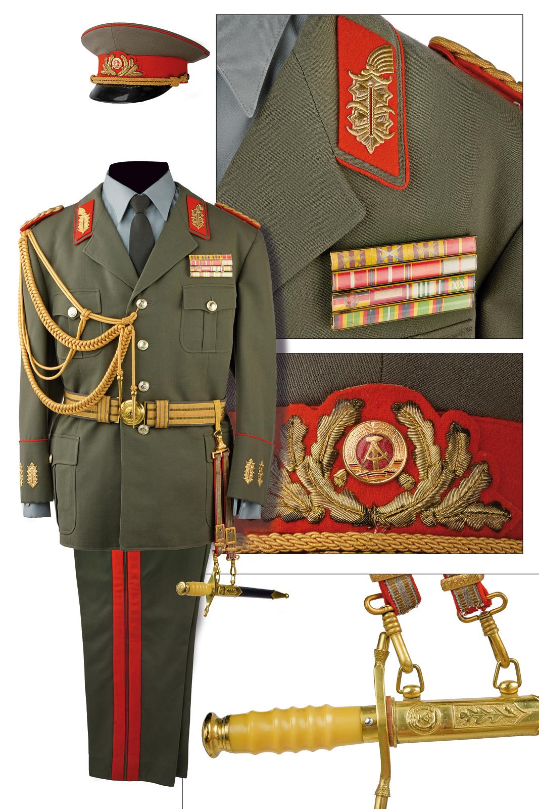 Completa uniforme da tenente generale